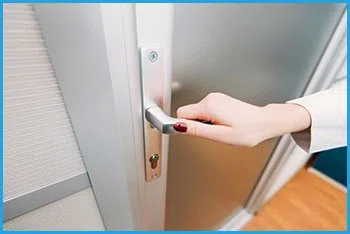 Lock Locksmith Services Overland Park, KS 913-364-2666 - 11-business-locksmith