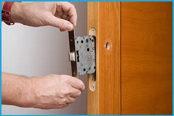 Lock Locksmith Services Overland Park, KS 913-364-2666 - 13-new-locks-installation
