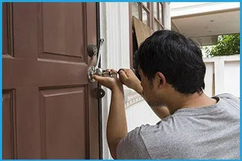 Lock Locksmith Services Overland Park, KS 913-364-2666 - 16-emergency-locksmith-opening